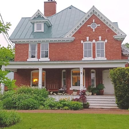 Napier House Campbellton Exterior foto